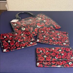 Blue Q Floral Tote and Clutch Set